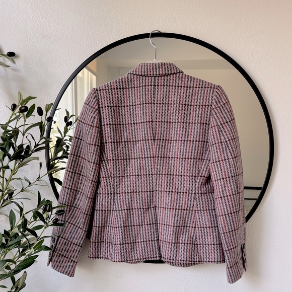 Boden British Tweed by Moon Women's Pink and Black Plaid Wool Blazer, 4P - Picture 3 of 7